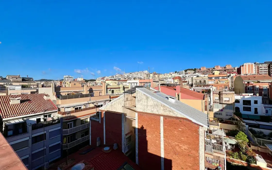 Пентхаус с террасой и видом на море в Барселоне 52 кв.м