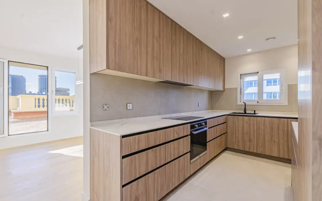 Пентхаус з терасами в Лес-Кортс, Барселона, 200 кв.м.