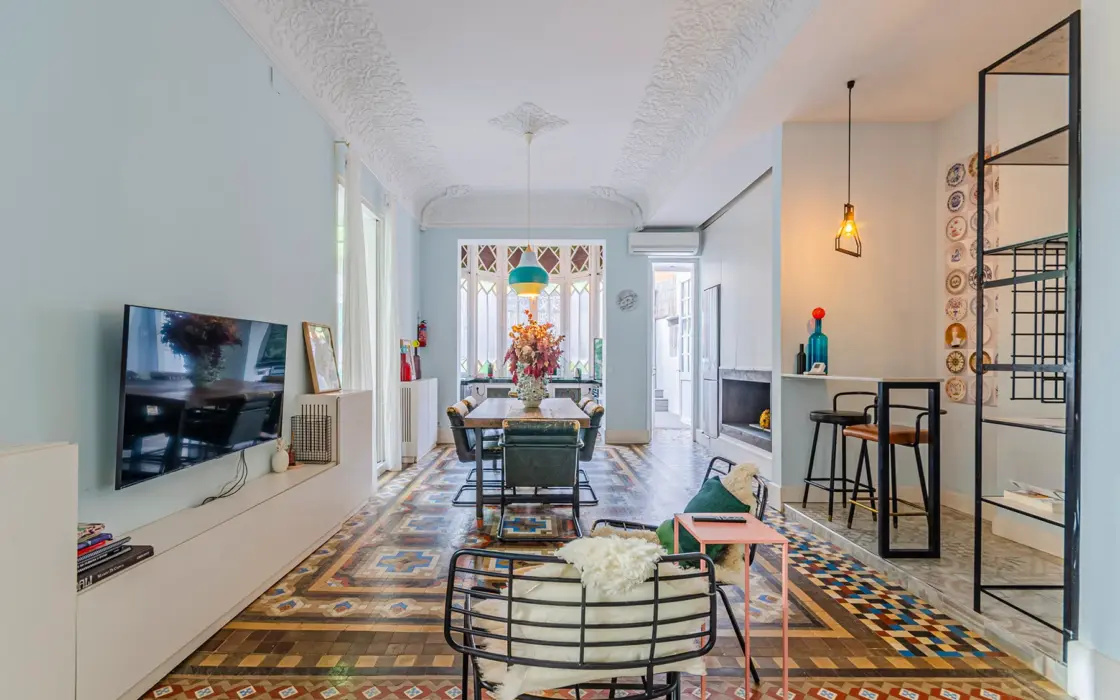 Елегантна квартира з терасою в Барселоні 137 кв.м