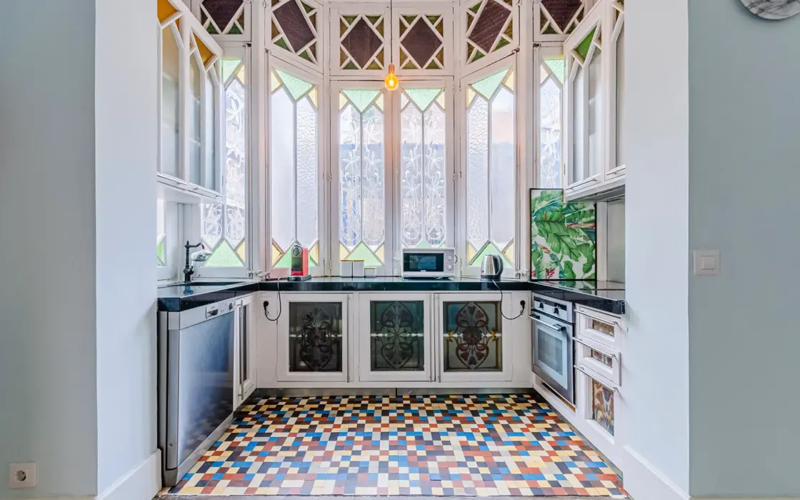 Елегантна квартира з терасою в Барселоні 137 кв.м