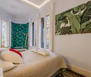 Елегантна квартира з терасою в Барселоні 137 кв.м