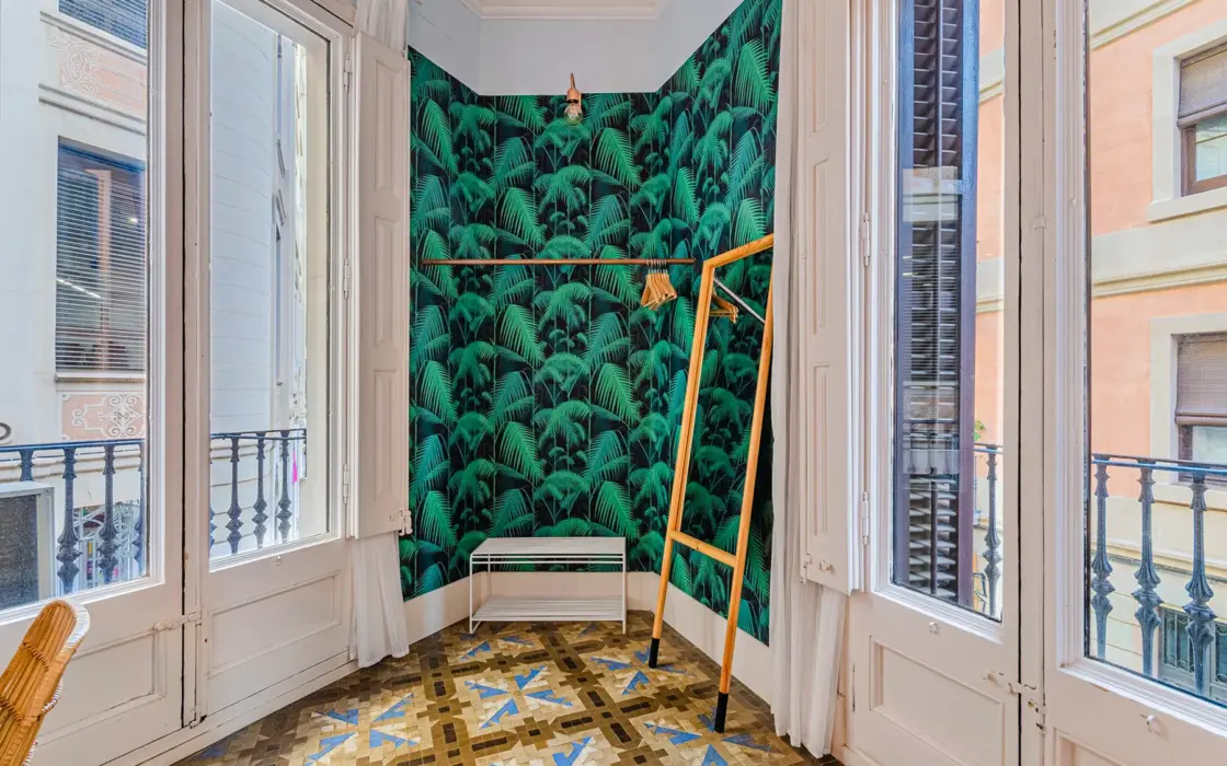 Елегантна квартира з терасою в Барселоні 137 кв.м