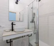 Елегантна квартира з терасою в Барселоні 137 кв.м