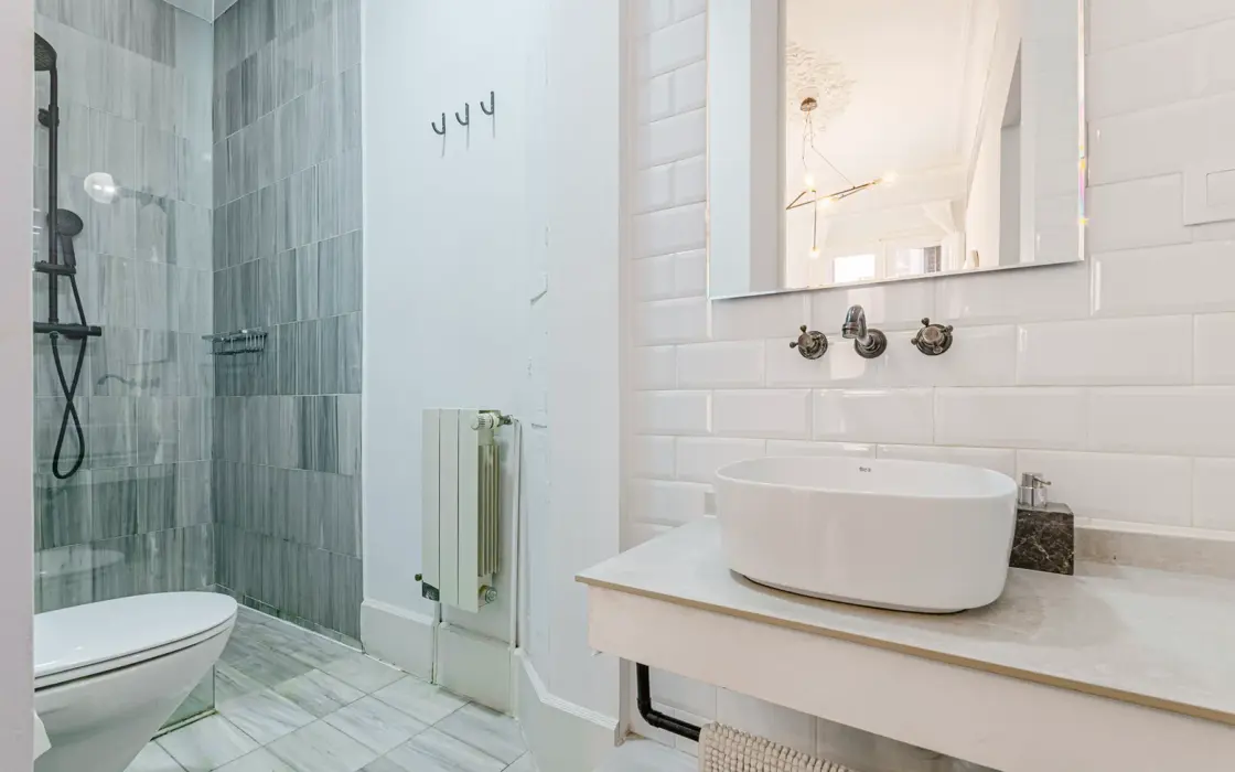 Елегантна квартира з терасою в Барселоні 137 кв.м