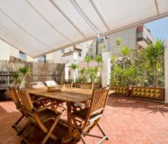 Елегантна квартира з терасою в центрі Барселони 4 кімнати