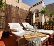 Елегантна квартира з терасою в центрі Барселони 4 кімнати