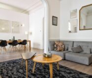 Елегантна квартира з терасою в центрі Барселони 4 кімнати