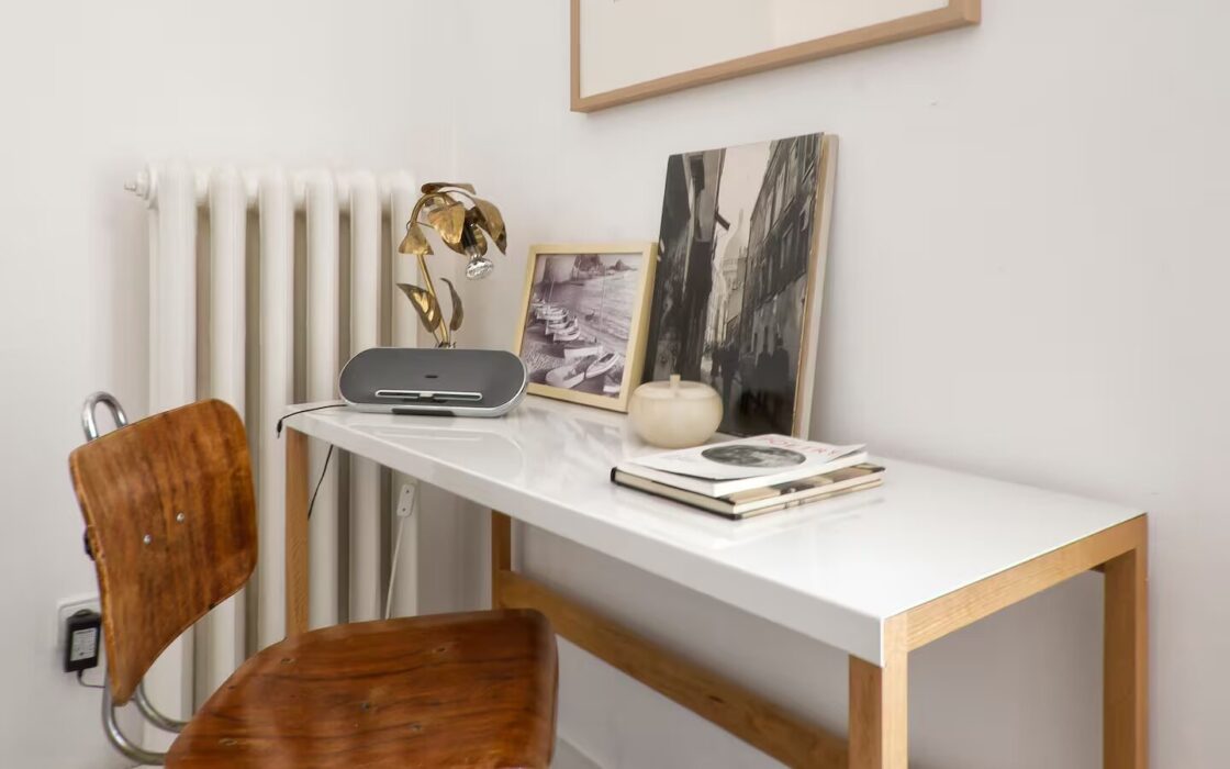 Елегантна квартира з терасою в центрі Барселони 4 кімнати