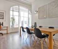 Елегантна квартира з терасою в центрі Барселони 4 кімнати