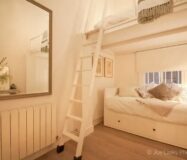 Елегантна квартира з терасою в центрі Барселони 4 кімнати