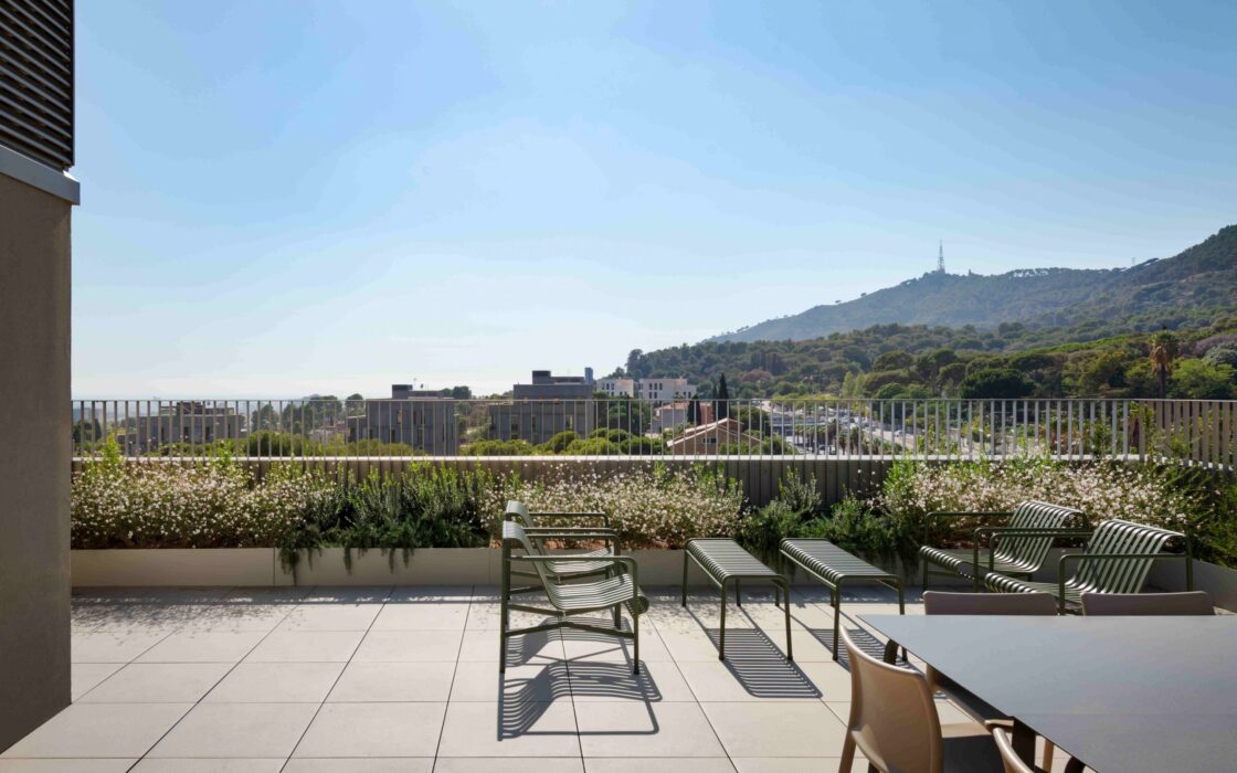 Квартира з терасою в районі Саррія, Барселона 3 кімнати