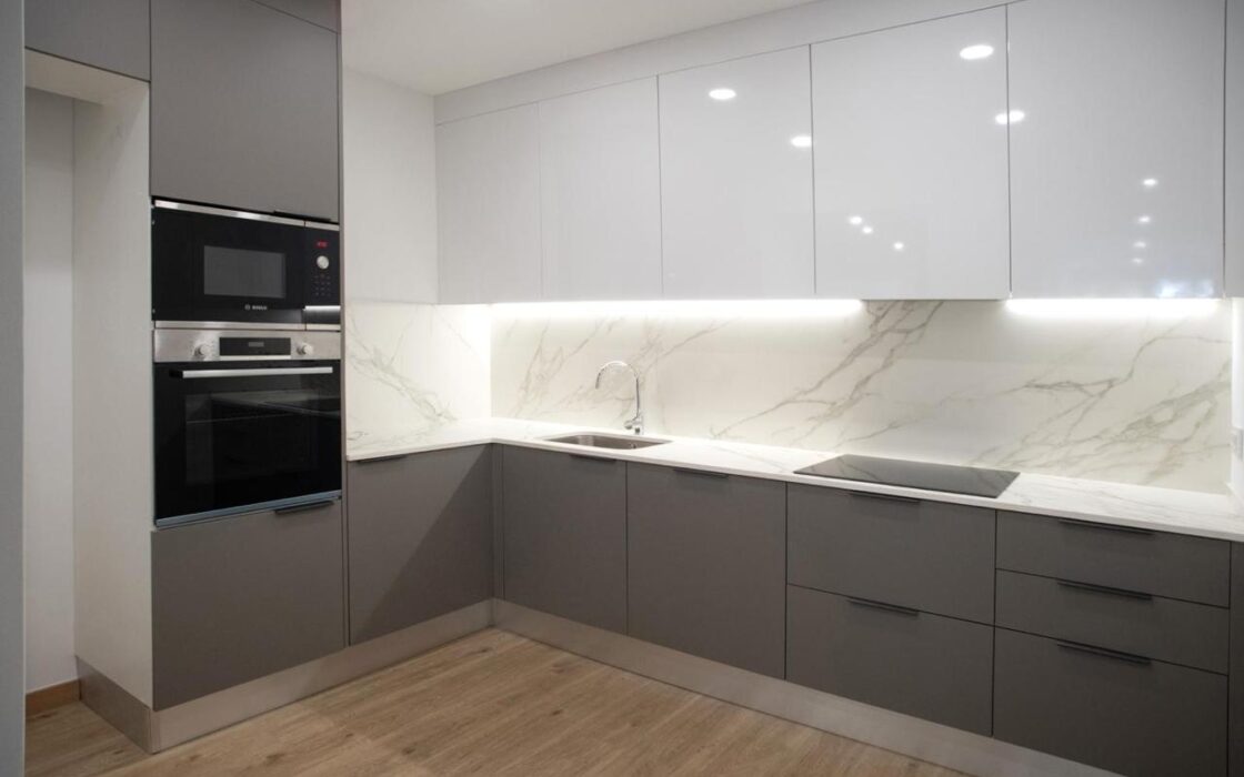 Стильная квартира у моря в Барселоне, 2 спальни, после реновации