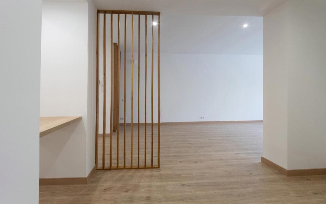 Стильная квартира у моря в Барселоне, 2 спальни, после реновации