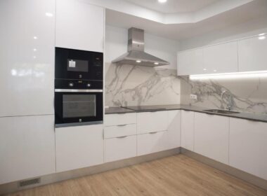 Елегантна квартира 75 кв.м у моря в Барселоні