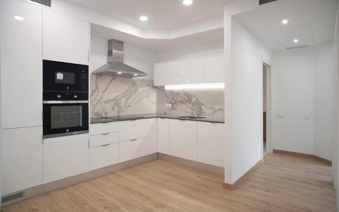 Елегантна квартира 75 кв.м у моря в Барселоні