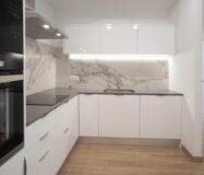 Елегантна квартира 75 кв.м у моря в Барселоні