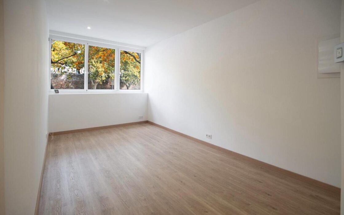 Елегантна квартира 75 кв.м у моря в Барселоні