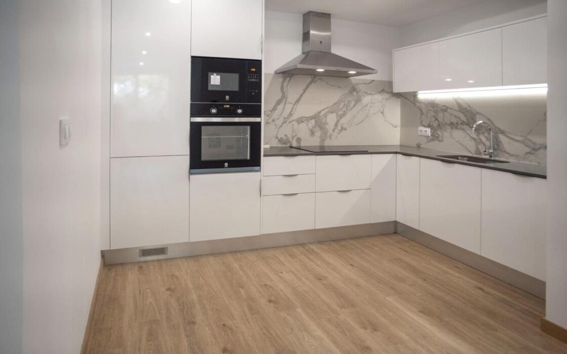 Елегантна квартира 75 кв.м у моря в Барселоні