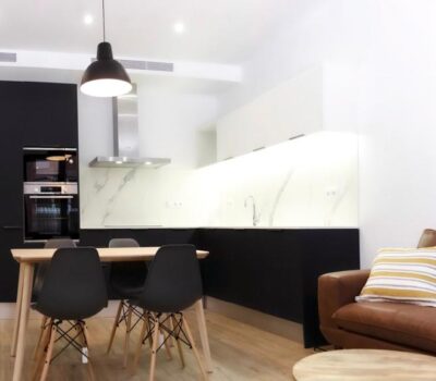 Квартира з 2 спальнями в Сантс-Монжуїке, Барселона