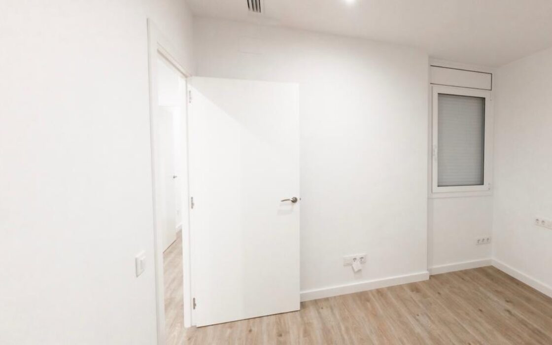 Квартира з 2 спальнями в Сантс-Монжуїке, Барселона