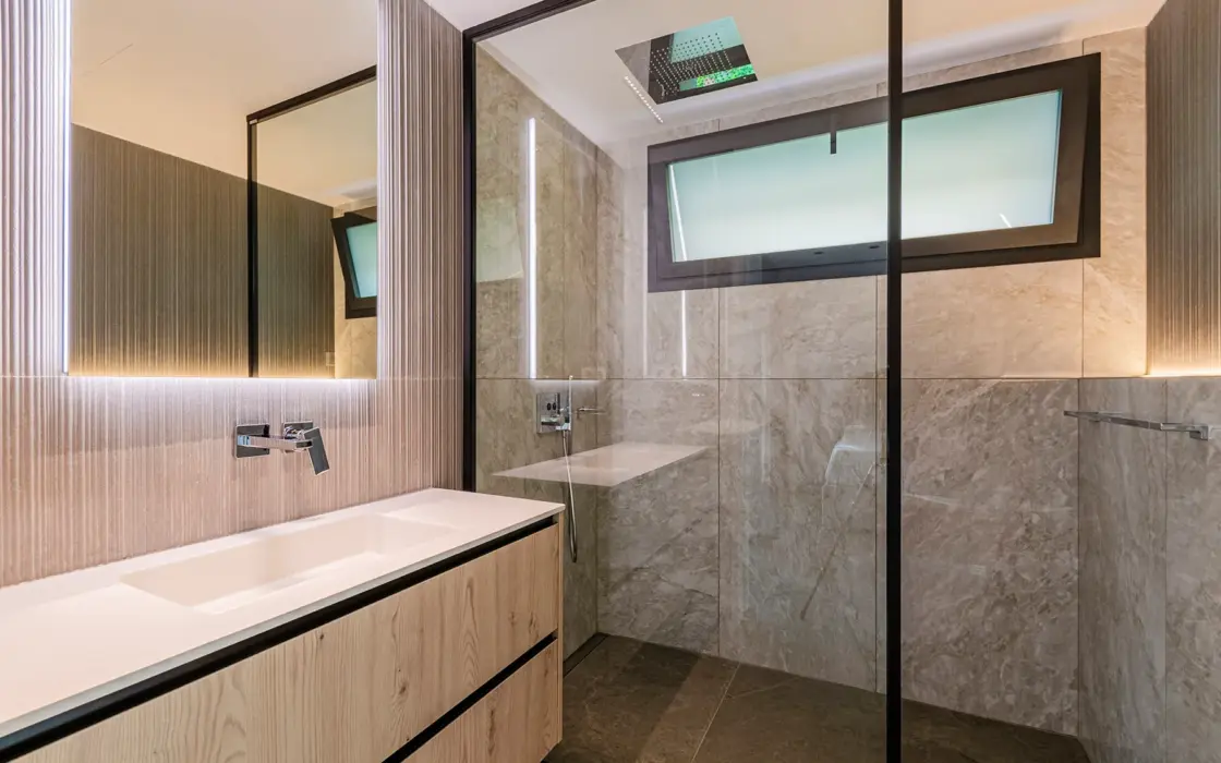 Розкішна вілла 710 кв.м з терасою в Саррії, Барселона