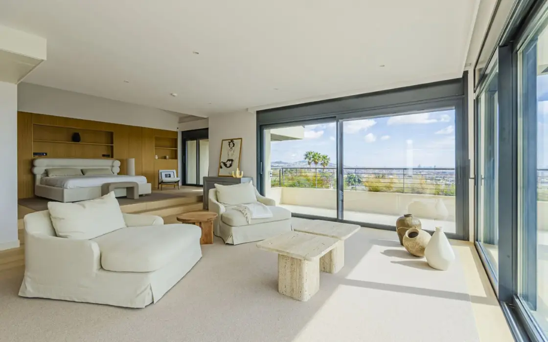 Элитная вилла с панорамным видом в Педральбесе, Барселона