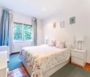 Світла квартира 95 кв.м з терасою в Барселоні Ейшампле