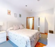 Світла квартира 95 кв.м з терасою в Барселоні Ейшампле