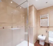 Світла квартира 95 кв.м з терасою в Барселоні Ейшампле