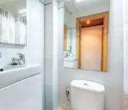 Світла квартира 95 кв.м з терасою в Барселоні Ейшампле