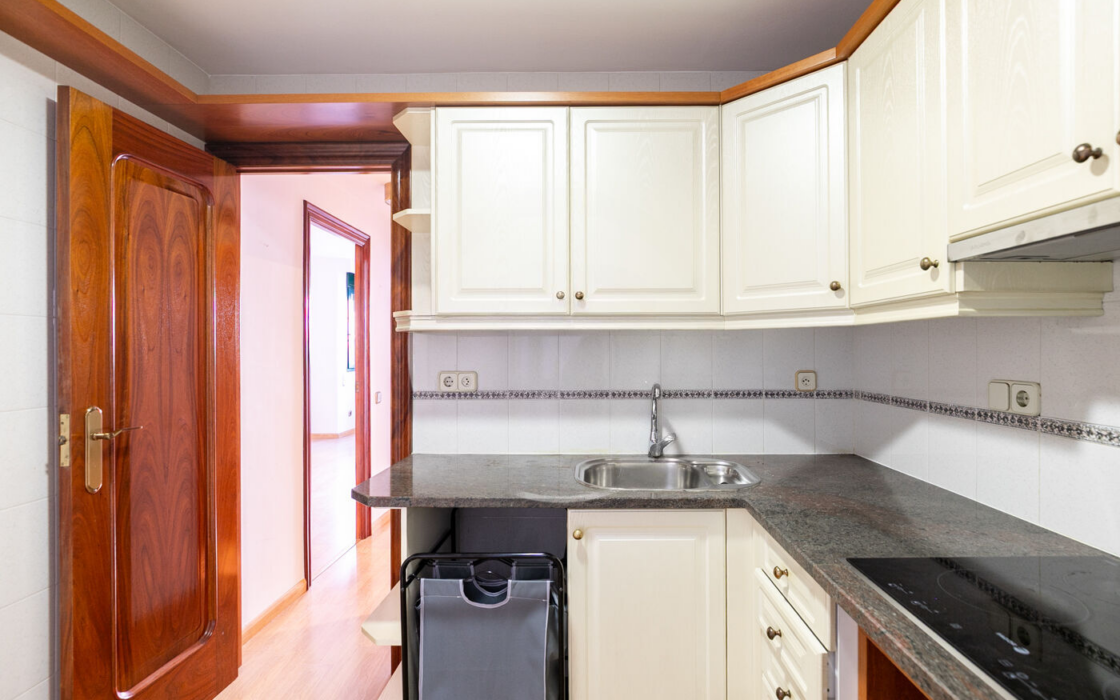 Квартира 60 кв.м в районе Les Corts, Барселона с хорошим ремонтом