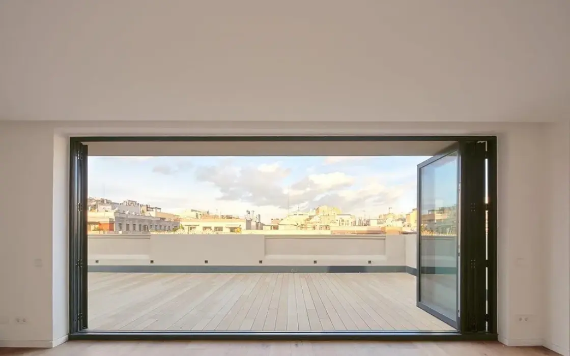 Отреставрированные квартиры с террасами в Барселоне