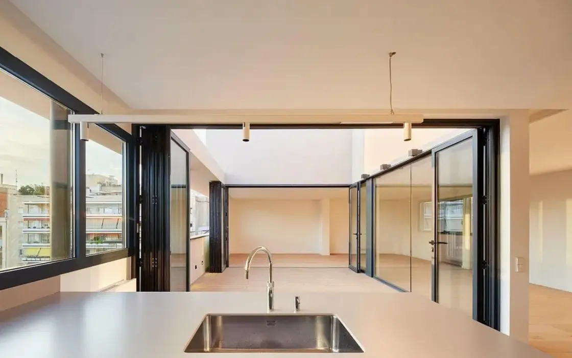 Отреставрированные квартиры с террасами в Барселоне