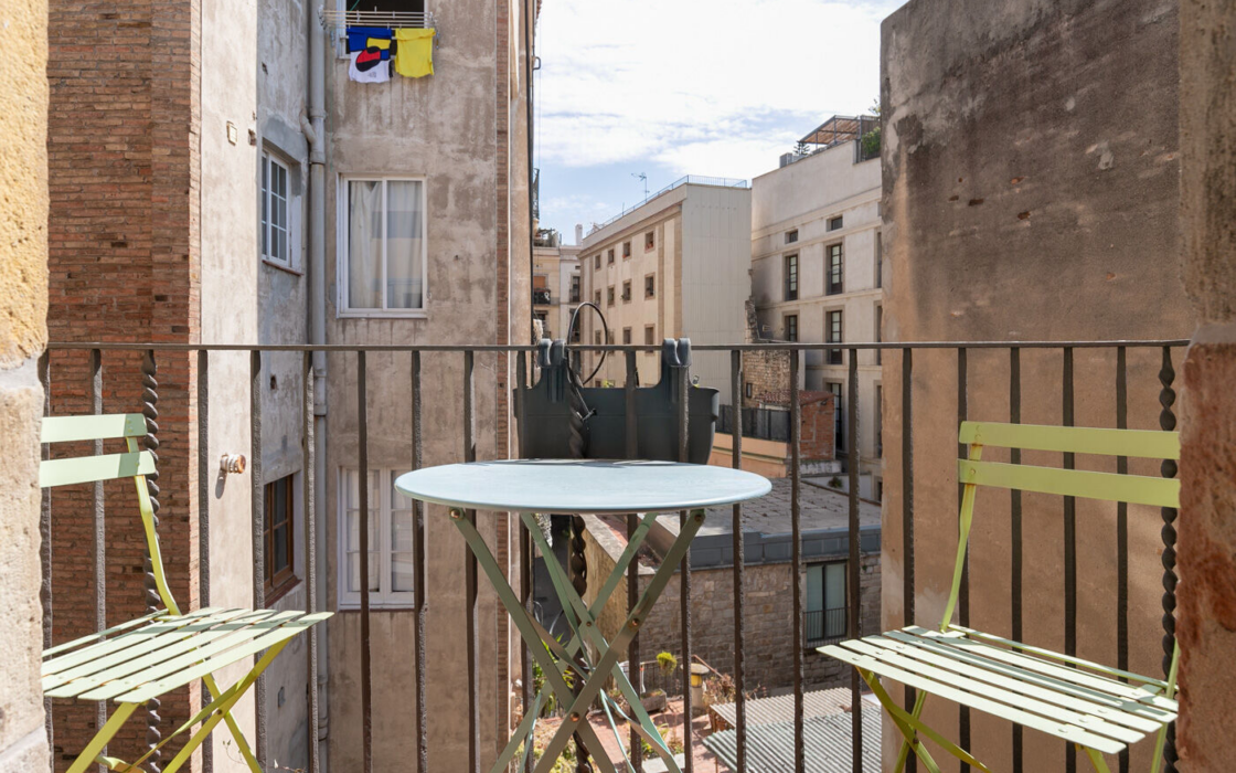 Історична квартира з терасою в Готичному кварталі Барселони