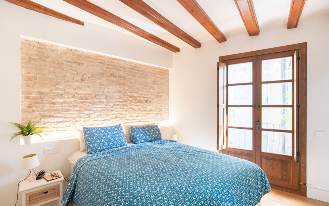 Історична квартира з терасою в Готичному кварталі Барселони