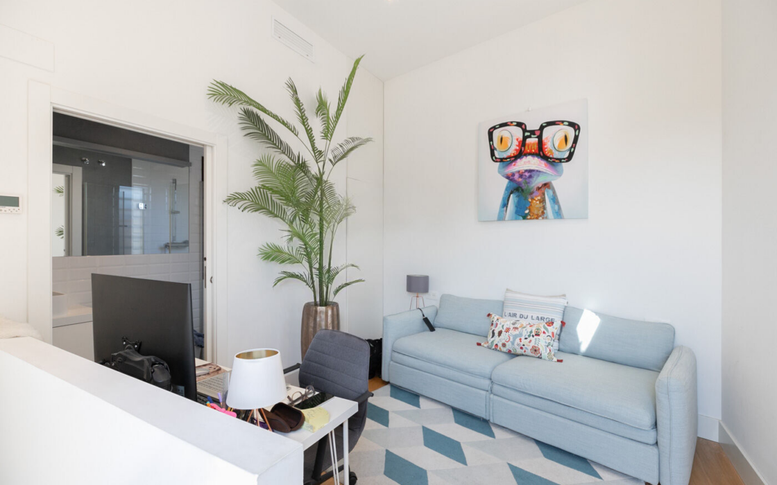 Історична квартира з терасою в Готичному кварталі Барселони