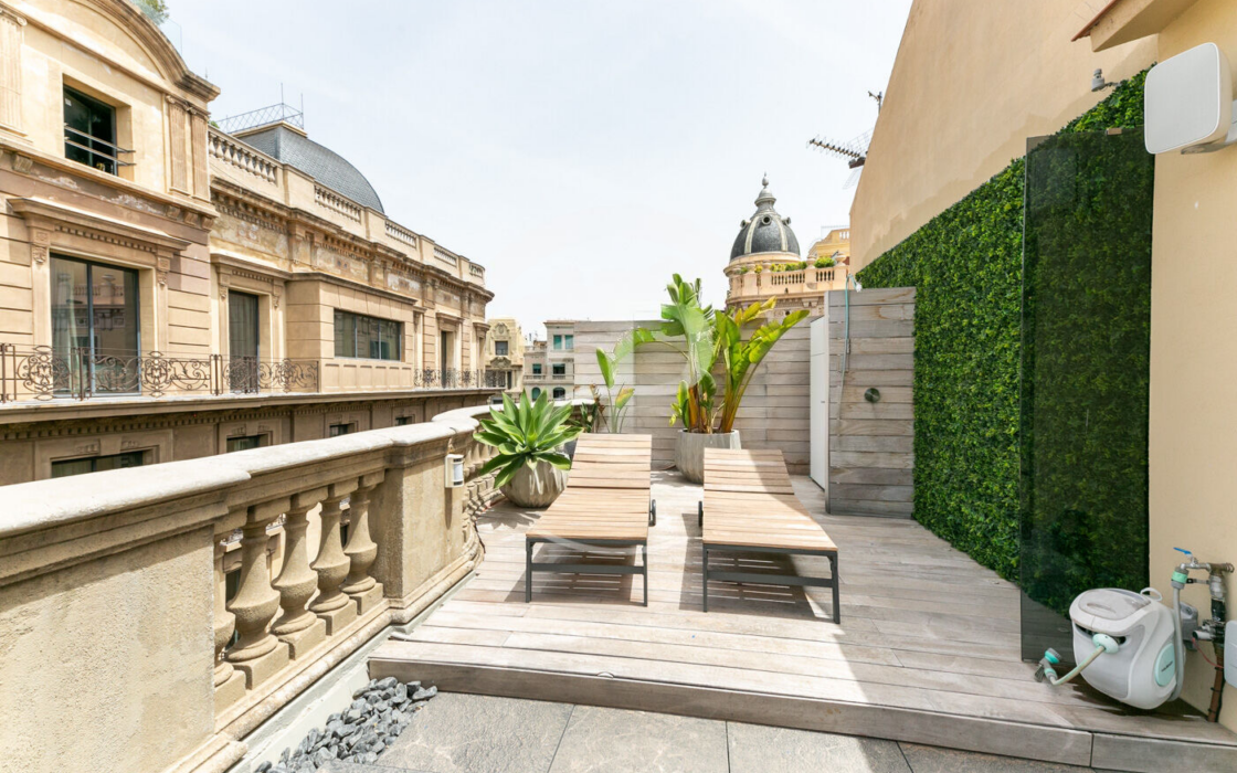 Пентхаус с террасой в центре Барселоны, 52 кв.м, вид