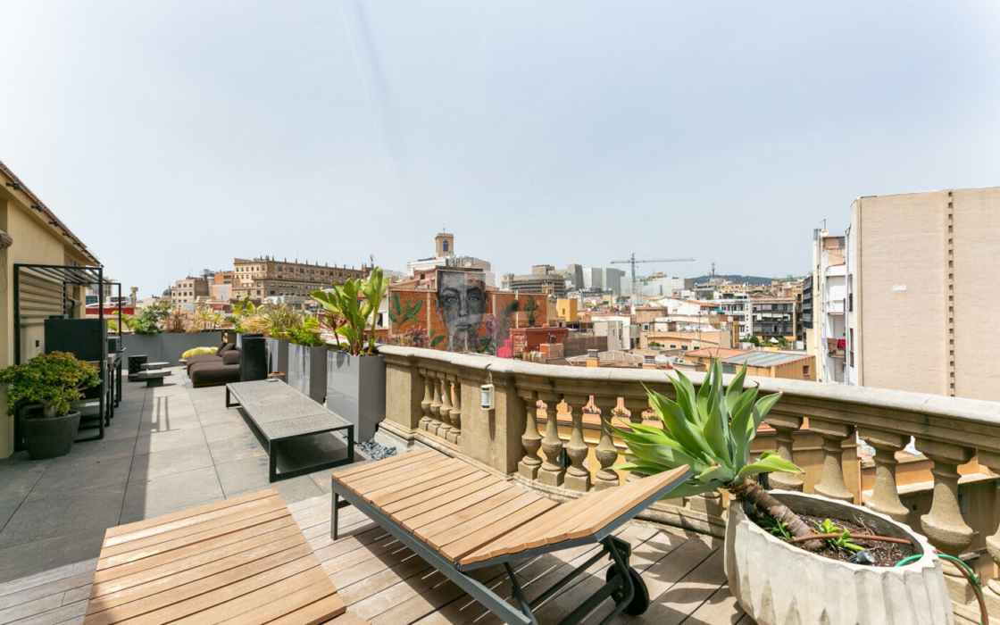 Пентхаус с террасой в центре Барселоны, 52 кв.м, вид