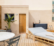 Квартира у моря с балконом в Барселонете, 70 кв.м, терраса