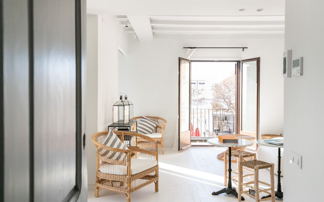 Квартира у моря с балконом в Барселонете, 70 кв.м, терраса