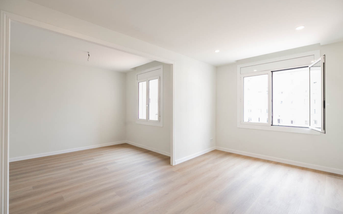 Квартира в Ешампле, 70 кв.м, близько до Сагради Фамілія