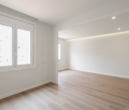 Квартира в Ешампле, 70 кв.м, близько до Сагради Фамілія