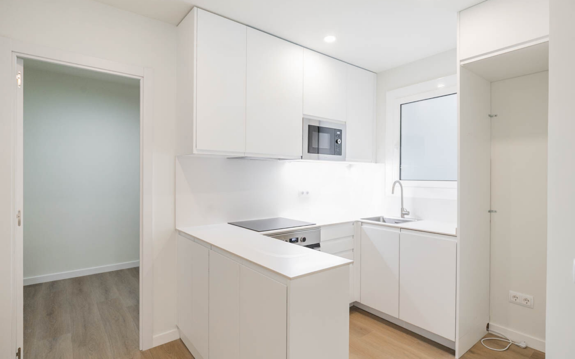 Квартира в Ешампле, 70 кв.м, близько до Сагради Фамілія