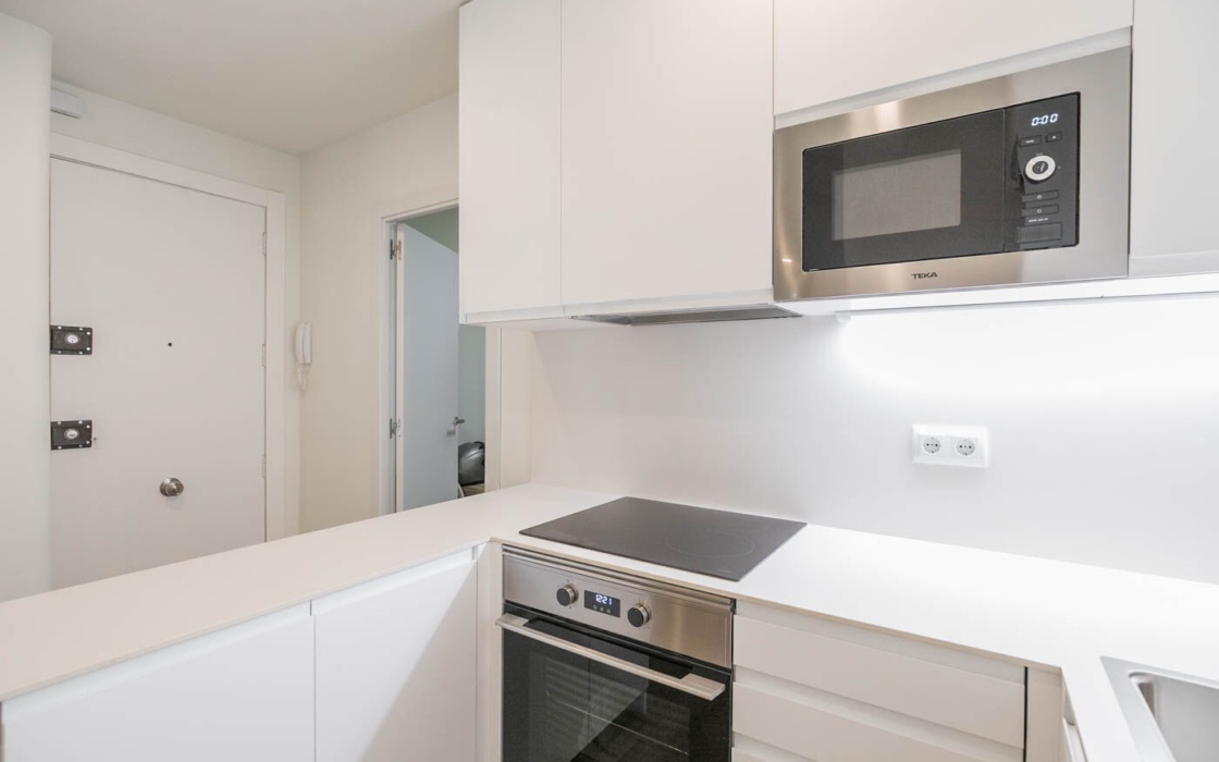 Квартира в Ешампле, 70 кв.м, близько до Сагради Фамілія