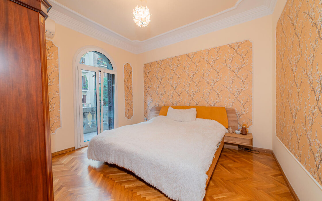 Просторная квартира с террасой в Эшампле, Барселона 159 кв.м