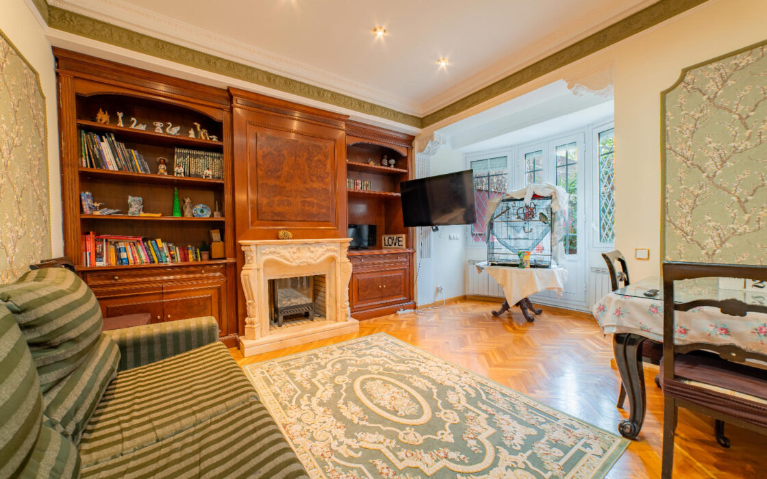 Просторная квартира с террасой в Эшампле, Барселона 159 кв.м