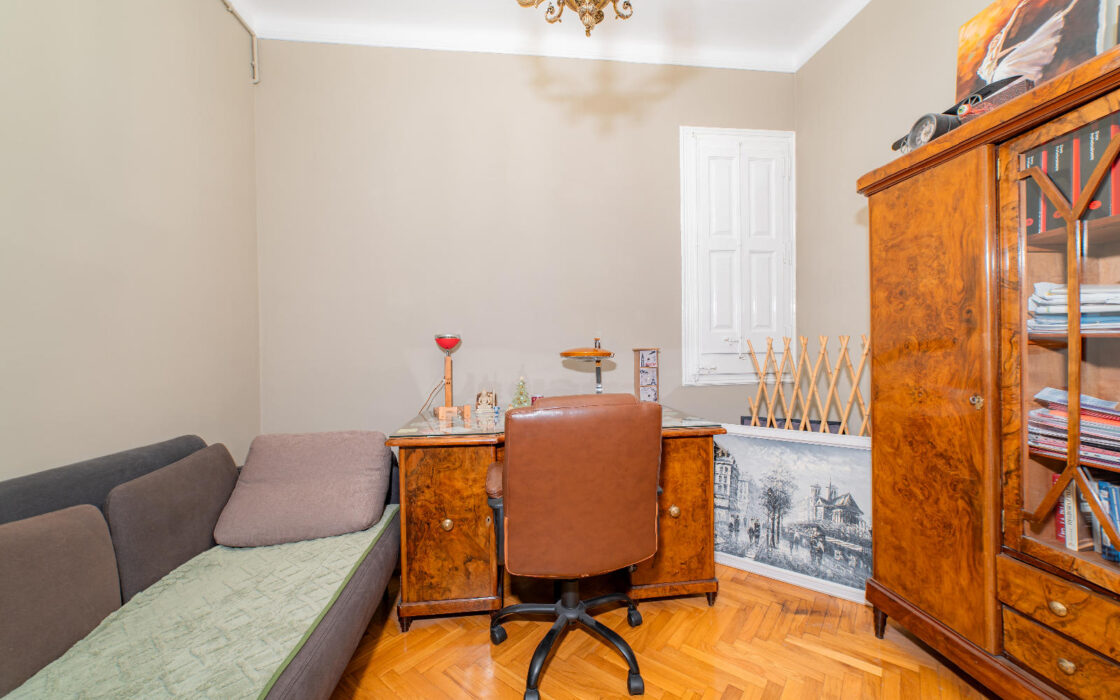 Просторная квартира с террасой в Эшампле, Барселона 159 кв.м