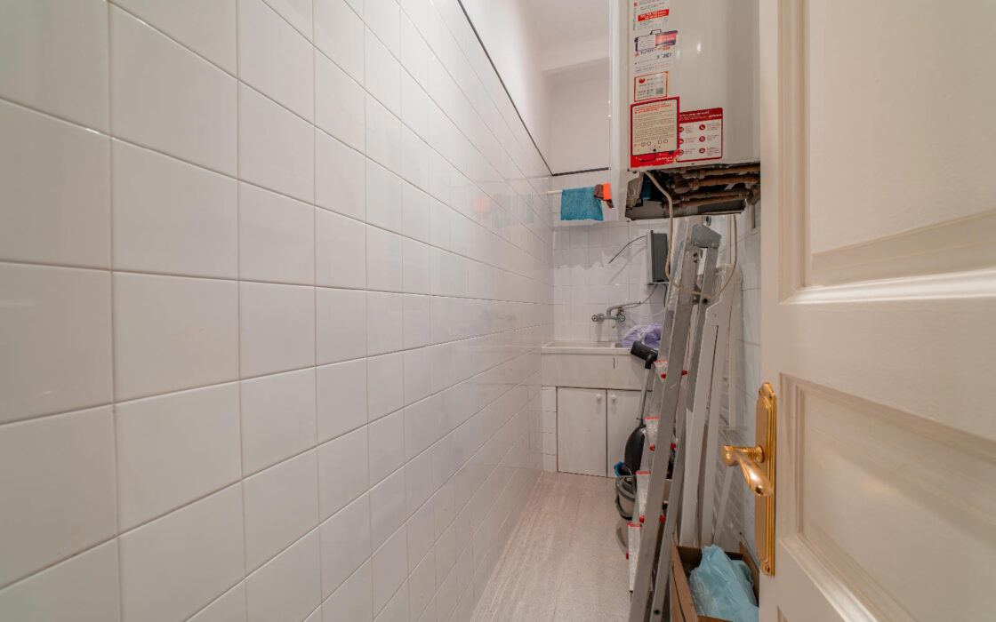 Просторная квартира с террасой в Эшампле, Барселона 159 кв.м