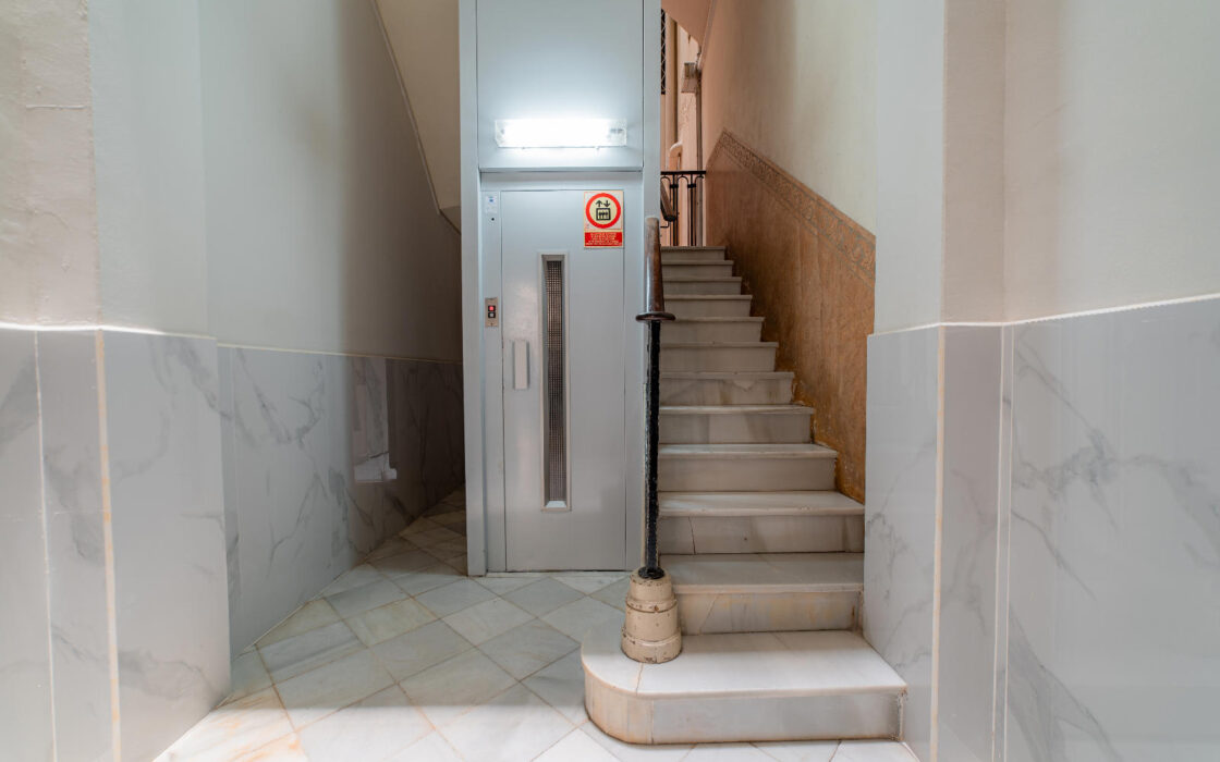 Просторная квартира с террасой в Эшампле, Барселона 159 кв.м