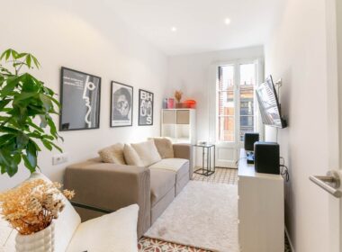 Квартира 77 кв.м в Побленоу, Барселона, после ремонта